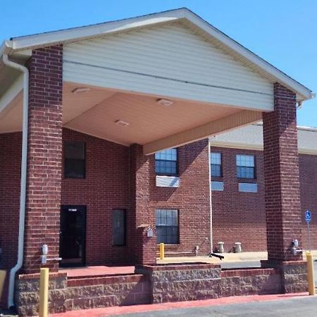 Super 8 By Wyndham White Hall Exterior photo